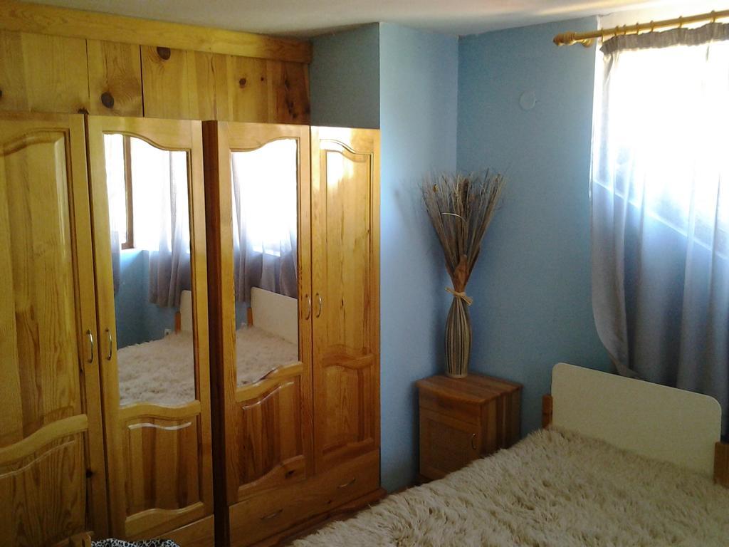 Sharkov Guest House Dolen  Rom bilde