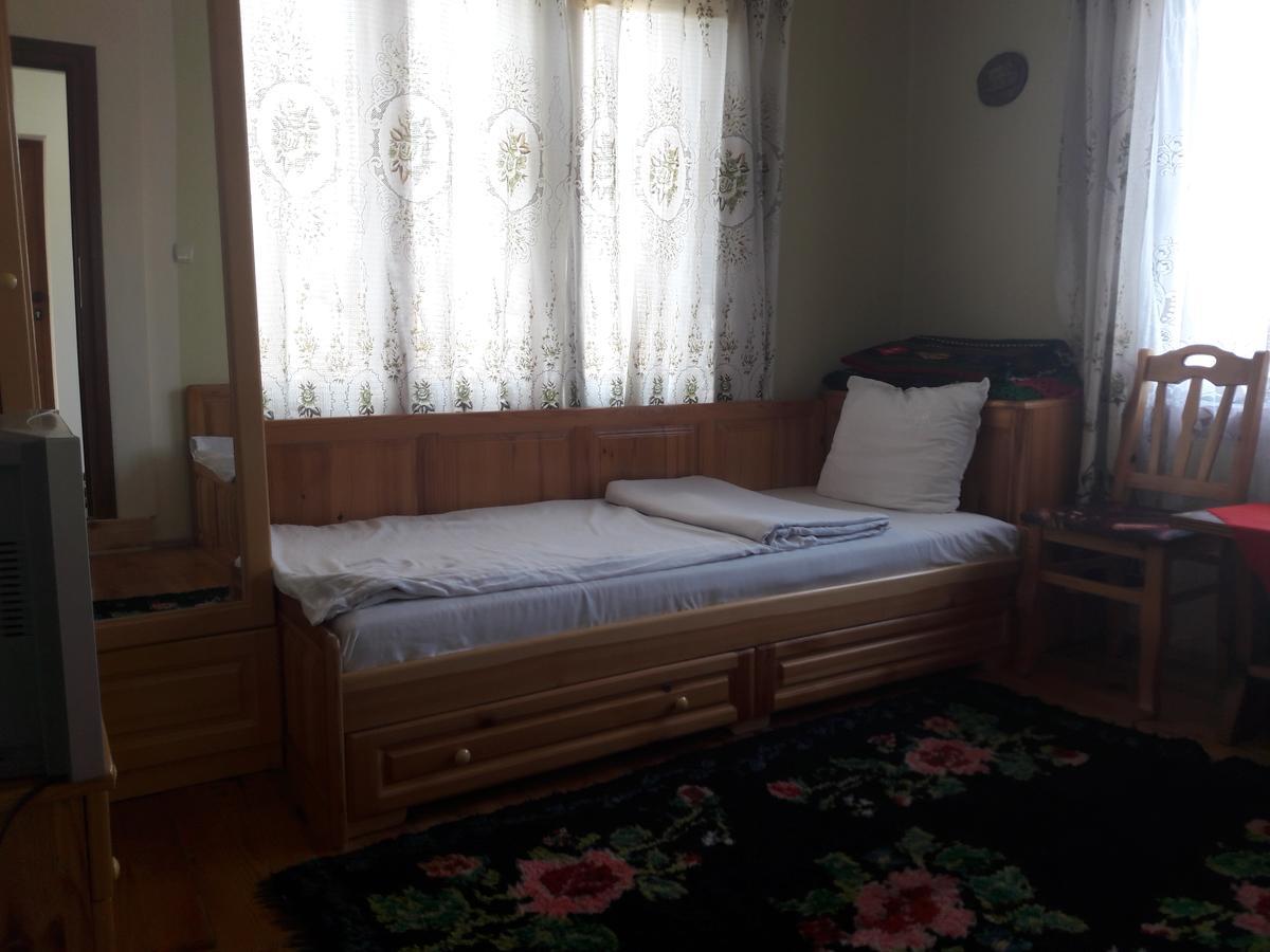 Sharkov Guest House Dolen  Eksteriør bilde
